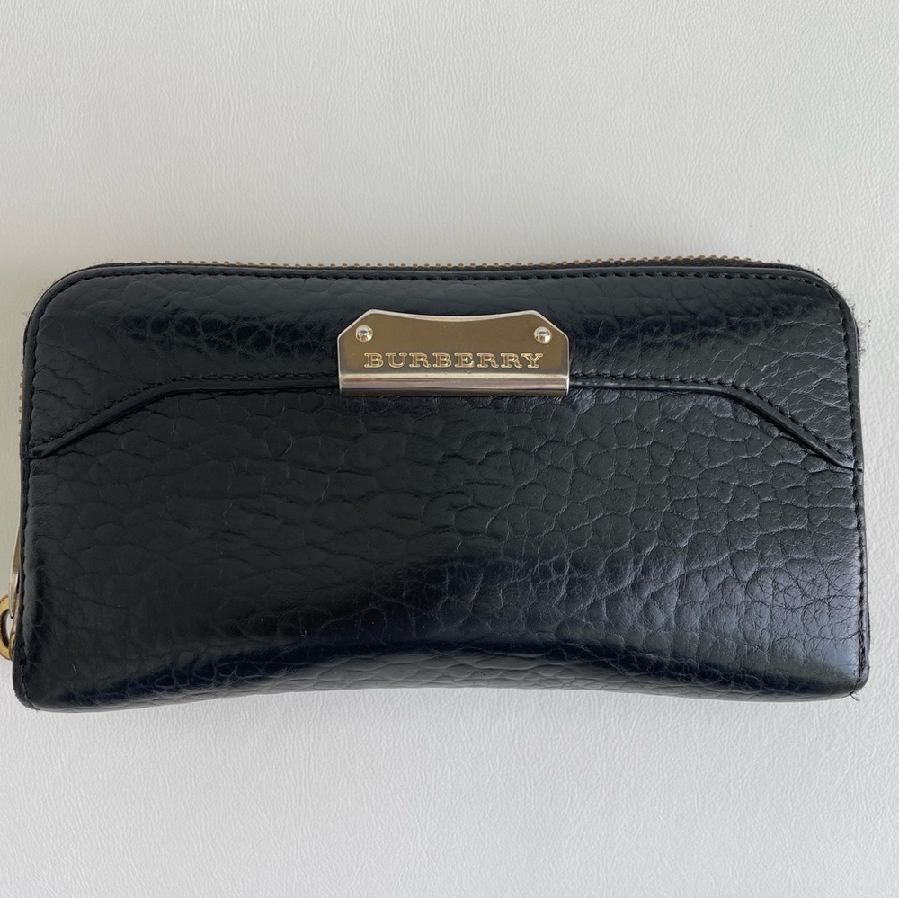 Burberry Black Leather Zip Wallet